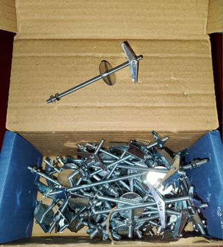 Tasselli a farfalla M4 per cartongesso