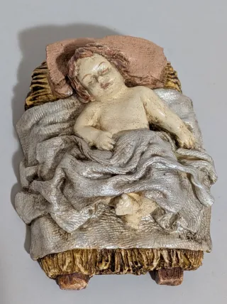 Nacimiento antiguo pintado a mano