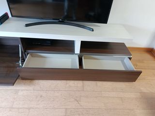 Mueble TV salón madera y cristal