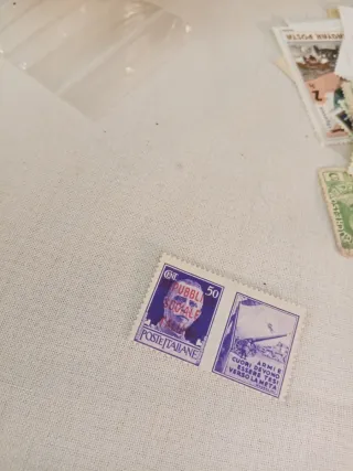 Francobollo Italiano Poste Italiane