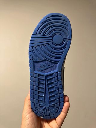 Nike Jordan 1 Mid Negro Azul