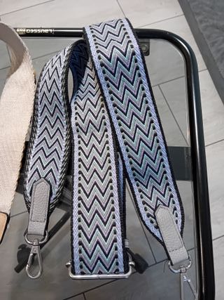 Set di due cinture per borse