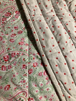 Colcha reversible guateada