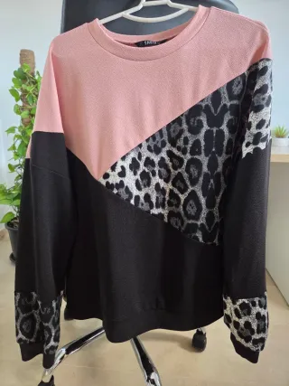 Jersey SHEIN rosa y negro estampado leopardo