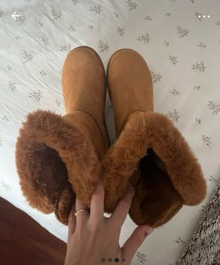 Botas de pelo marrones