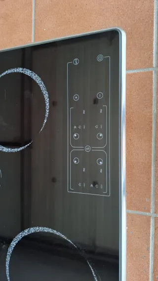 Placa Vitrocerámica Whirlpool 4 fuegos