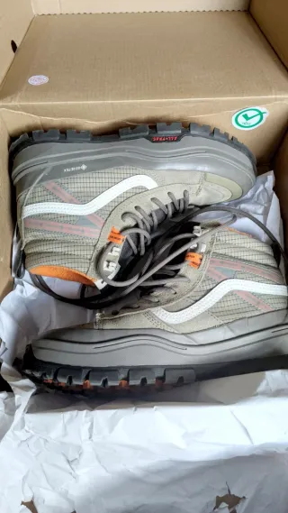 Botas Vans Sk8 - Hi GoreTex