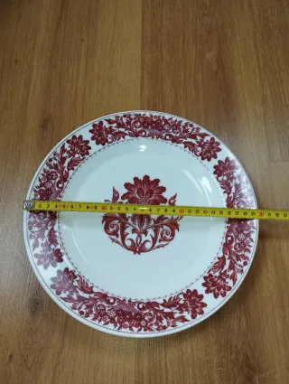 Plato de porcelana vintage granate y blanco