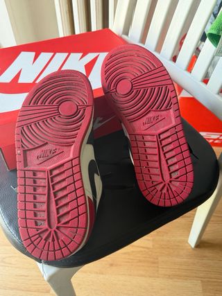 Scarpe Jordan 1 Low Nere Rosse