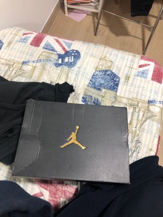 Jordan Spizike Negro Rojo y Jordan 23 en azul