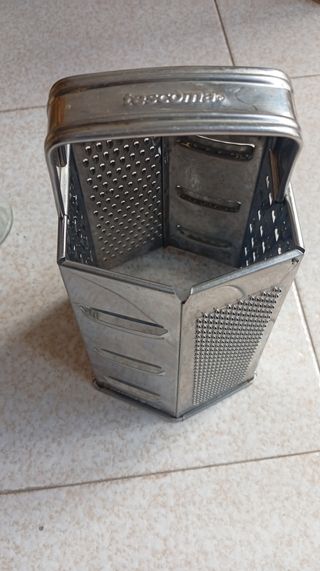 Yogurtera, paellera, flanera rallador