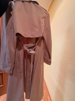 Gabardina Stradivarius Beige Talla S