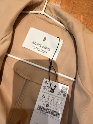 Gabardina Stradivarius Beige Talla S
