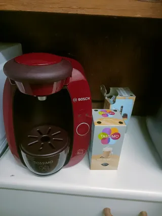 Cafetera Bosch Tassimo Roja
