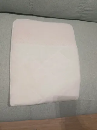 Cuña para cuna de bebé