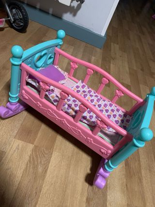 Cuna Nenuco con Bebé