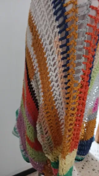 Chaqueta crochet multicolor hecha a mano