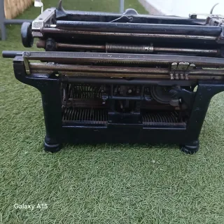 Máquina de escribir Underwood antigua