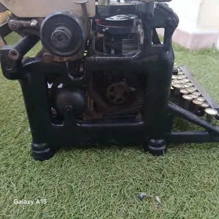 Máquina de escribir Underwood antigua