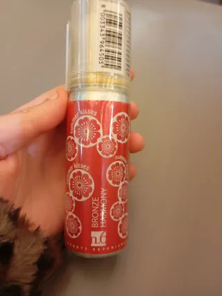 P.6 Abbronzante con microperle illuminante