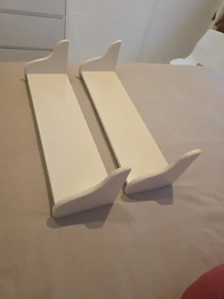 2 Estantes de Pared Blancos