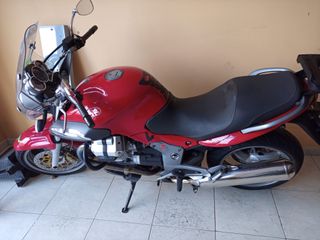 Moto Guzzi Breva 850 STR Roja
