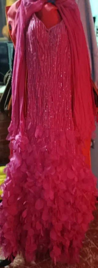 Vestido de fiesta rosa fucsia