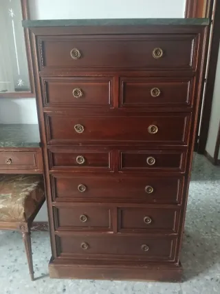 Mueble tocador con espejo y banqueta