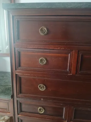 Mueble tocador con espejo y banqueta