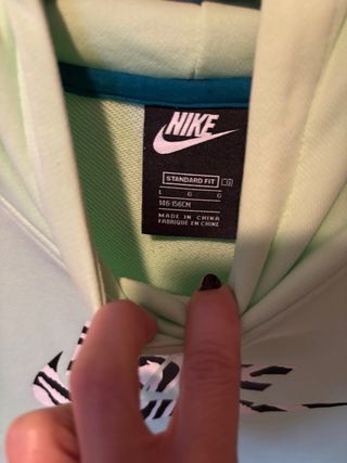 Sudadera Nike Verde Talla XL niña
