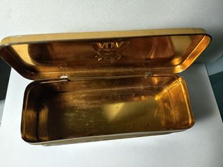 Caja antigua Alfa para máquina de coser