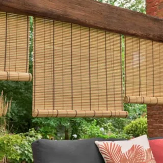 Estor enrollable de bambú