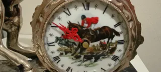 Reloj vintage metal caballo