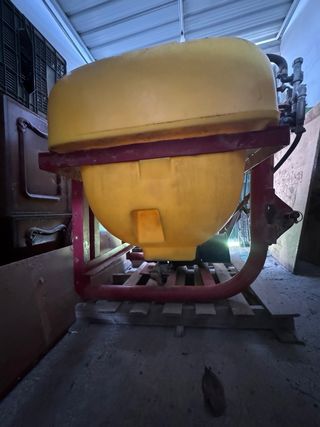 Cuba para sulfatar con toma de fuerza para tractor
