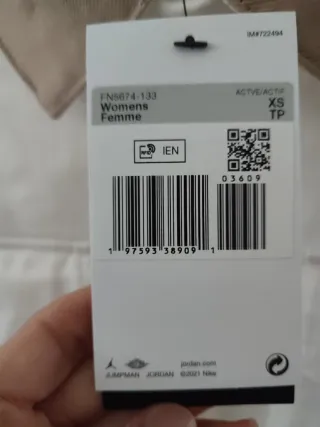 Cazadora Nike Air Jordan oversize beige XS