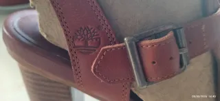 Sandalias Timberland tacón marrón talla 37