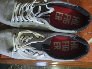 Zapatillas Tommy Hilfiger gris azulado y blancas