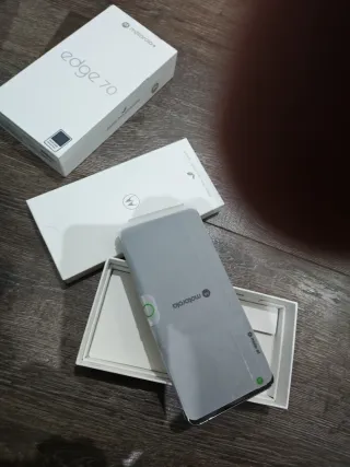 Motorola Edge 70 Gris