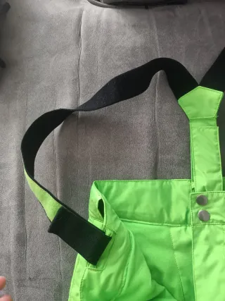 Pantaloni sci con bretelle regolabili