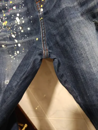 Pantalones rotos de mujer Zara