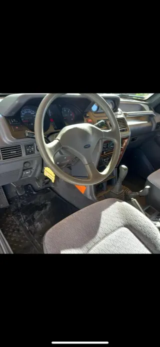 Mitsubishi Montero 1996