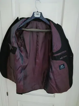 Traje Emblems Negro Talla M