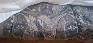 Conjunto de sofás de tela y madera