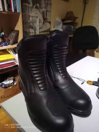 Botas RST Axiom Mid Negras