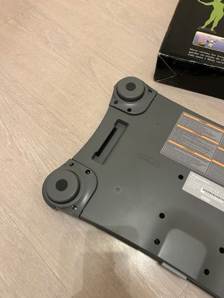 Wii balance board nera + gioco WII FIT plus nuova