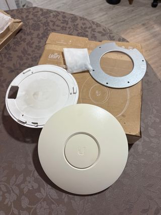 Ubiquiti UniFi AP LR
