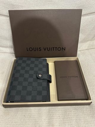 Agenda Louis Vuitton Negra con Cartera