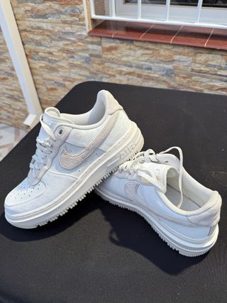 Nike Air Force 1 Luxe Beige/Blanco original