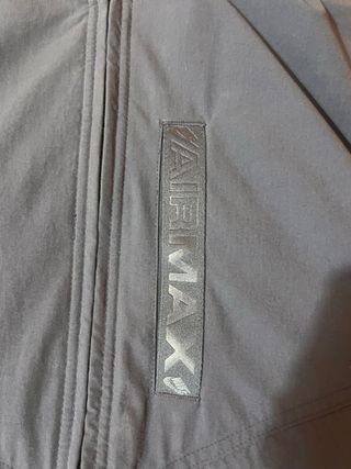 Chubasquero Nike Gris