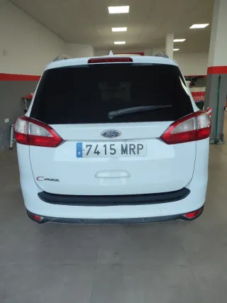 Ford Grand C-MAX 2012